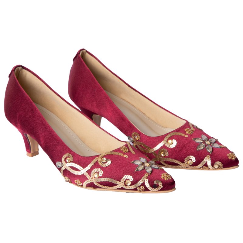 Shehnaii – Stones and beads embroidery pumps (Customisable) – Yellowsoles