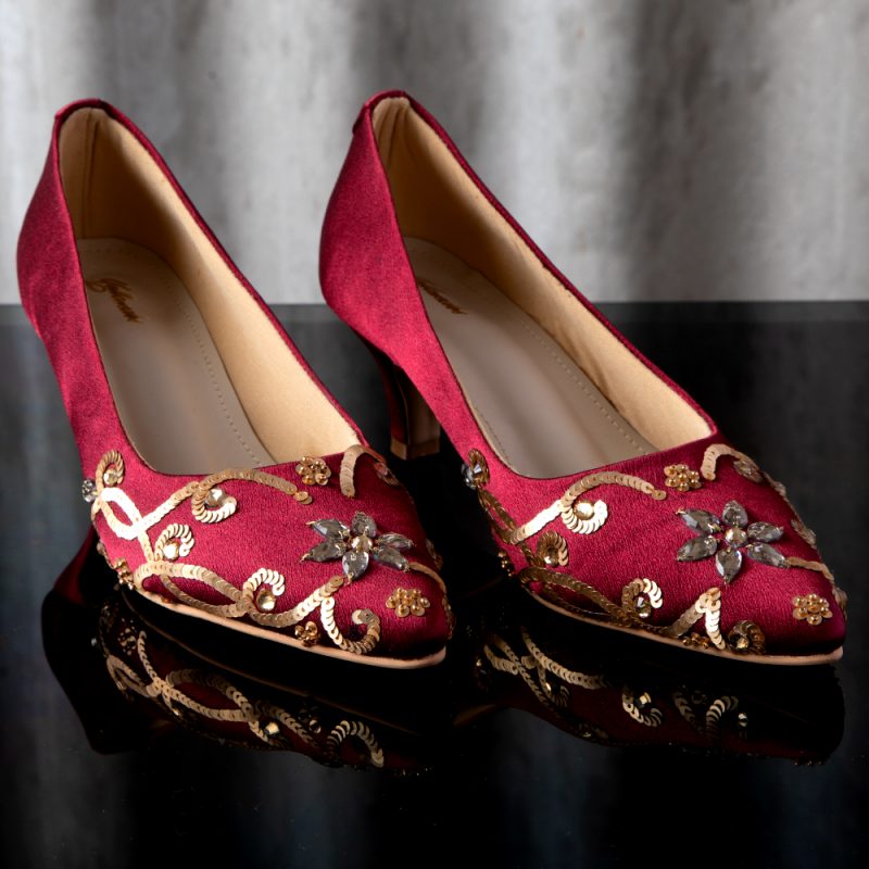 Shehnaii – Stones and beads embroidery pumps (Customisable) – Yellowsoles